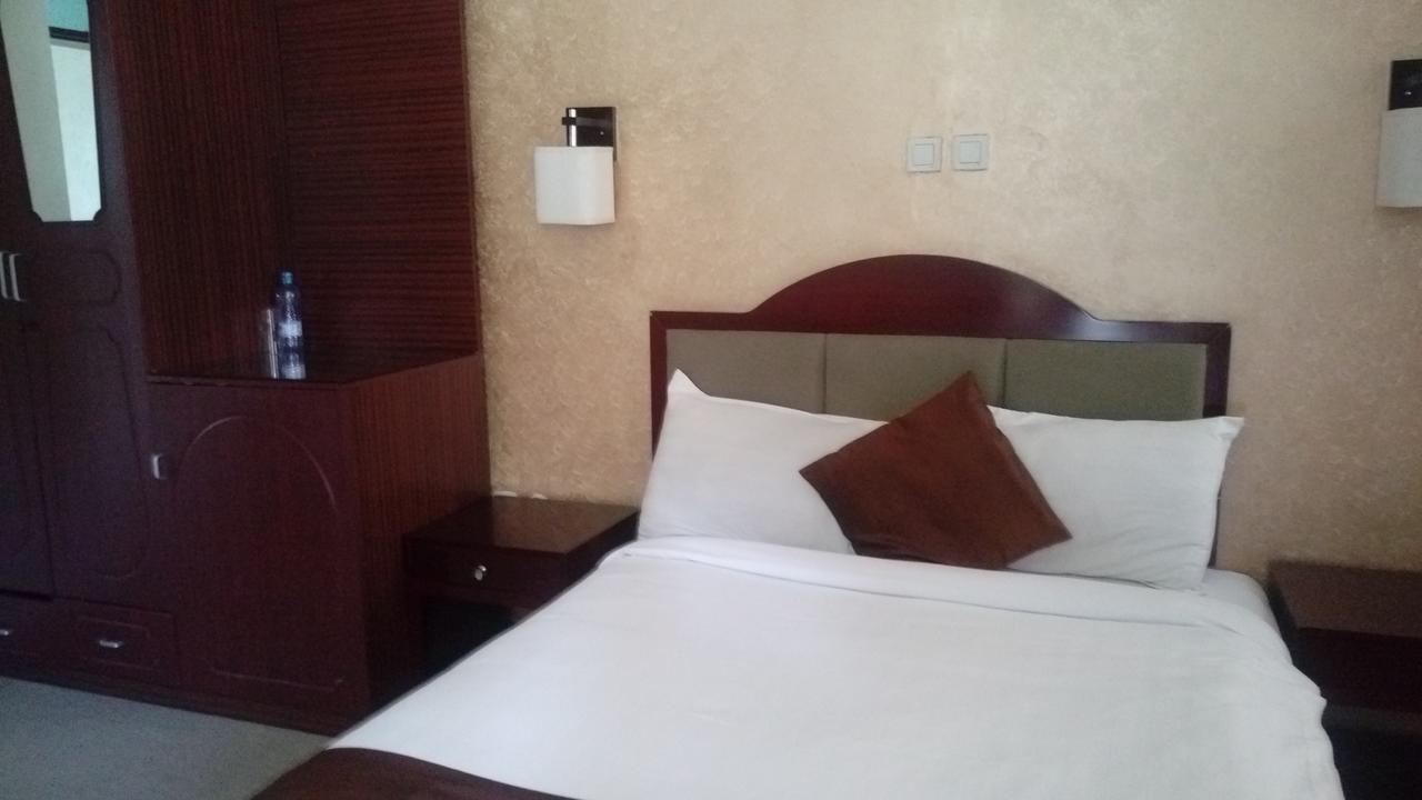 Manrashiwa Hotel Аддис-Абеба Экстерьер фото