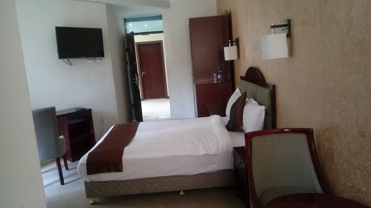 Manrashiwa Hotel Аддис-Абеба Экстерьер фото